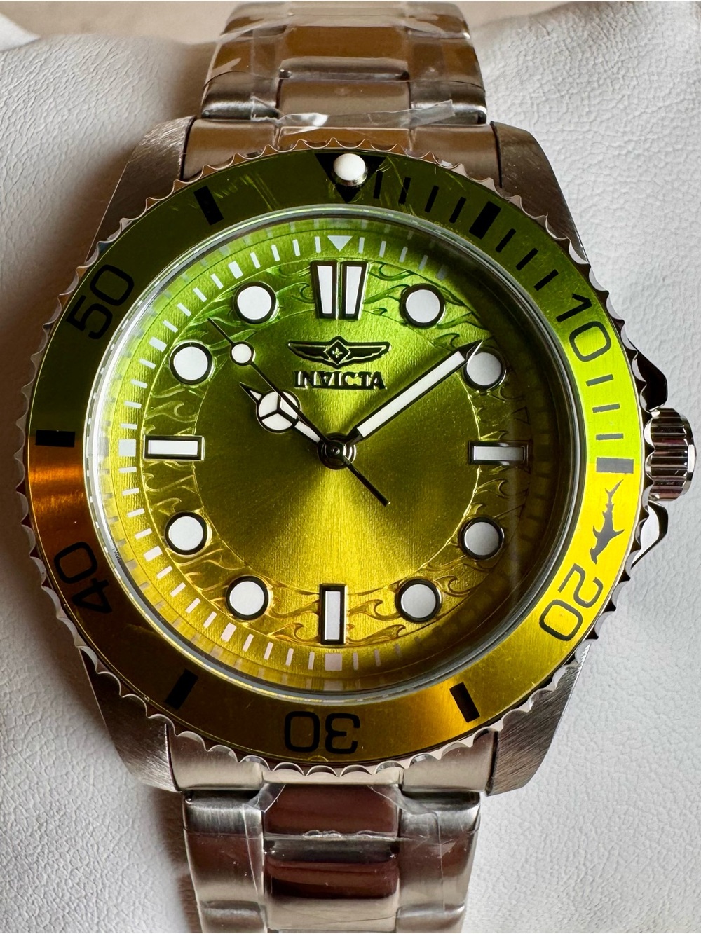 Invicta Pro Diver Green/Yellow 34mm Women's Quartz Dive Watch 50953 NWT